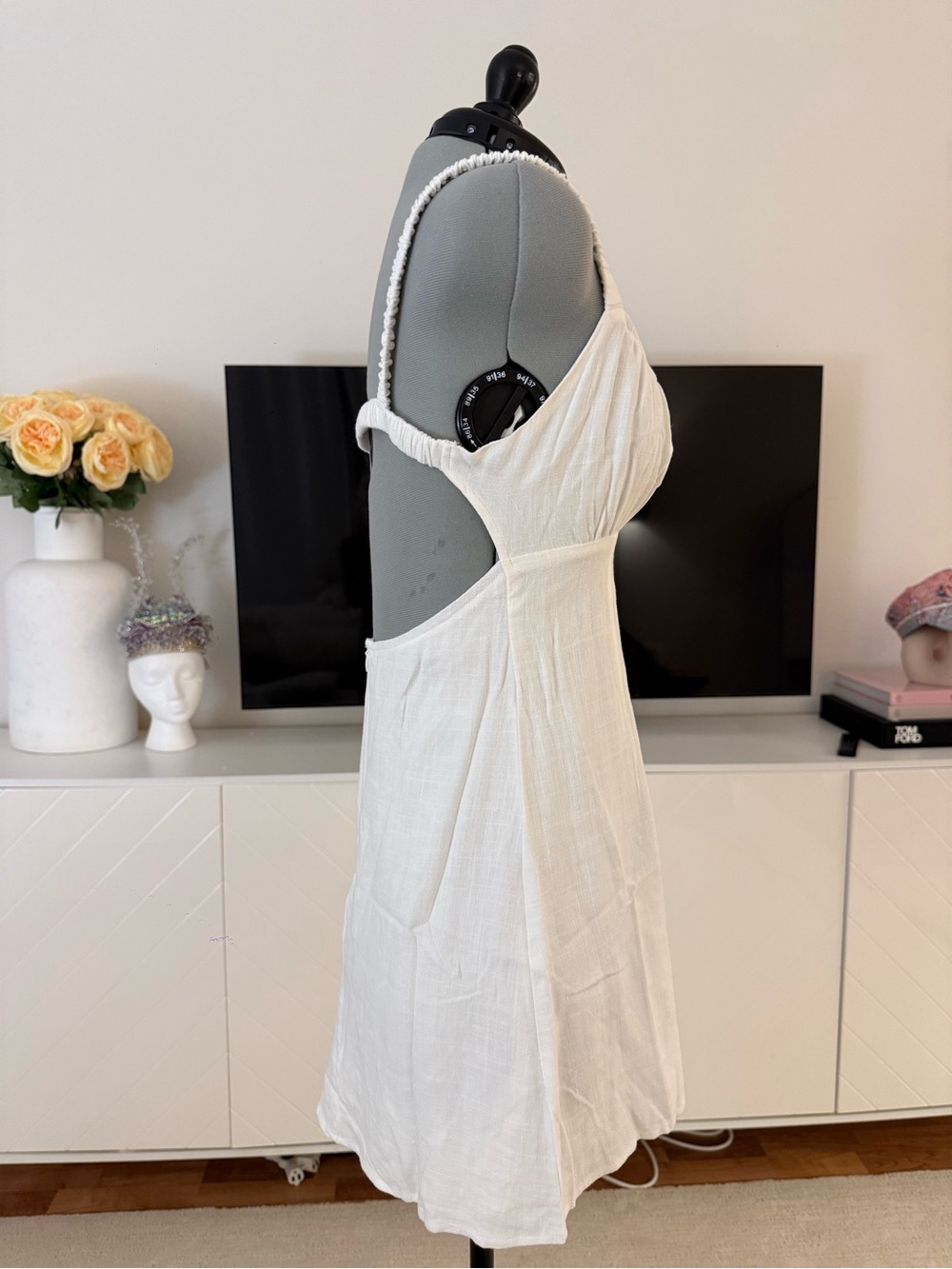 Sky to Moon White Linen Blend Open Back Mini Dress M - Picture 7 of 13